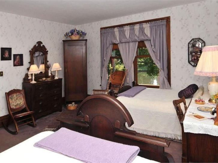 Victorian Loft Bed and breakfast 2*