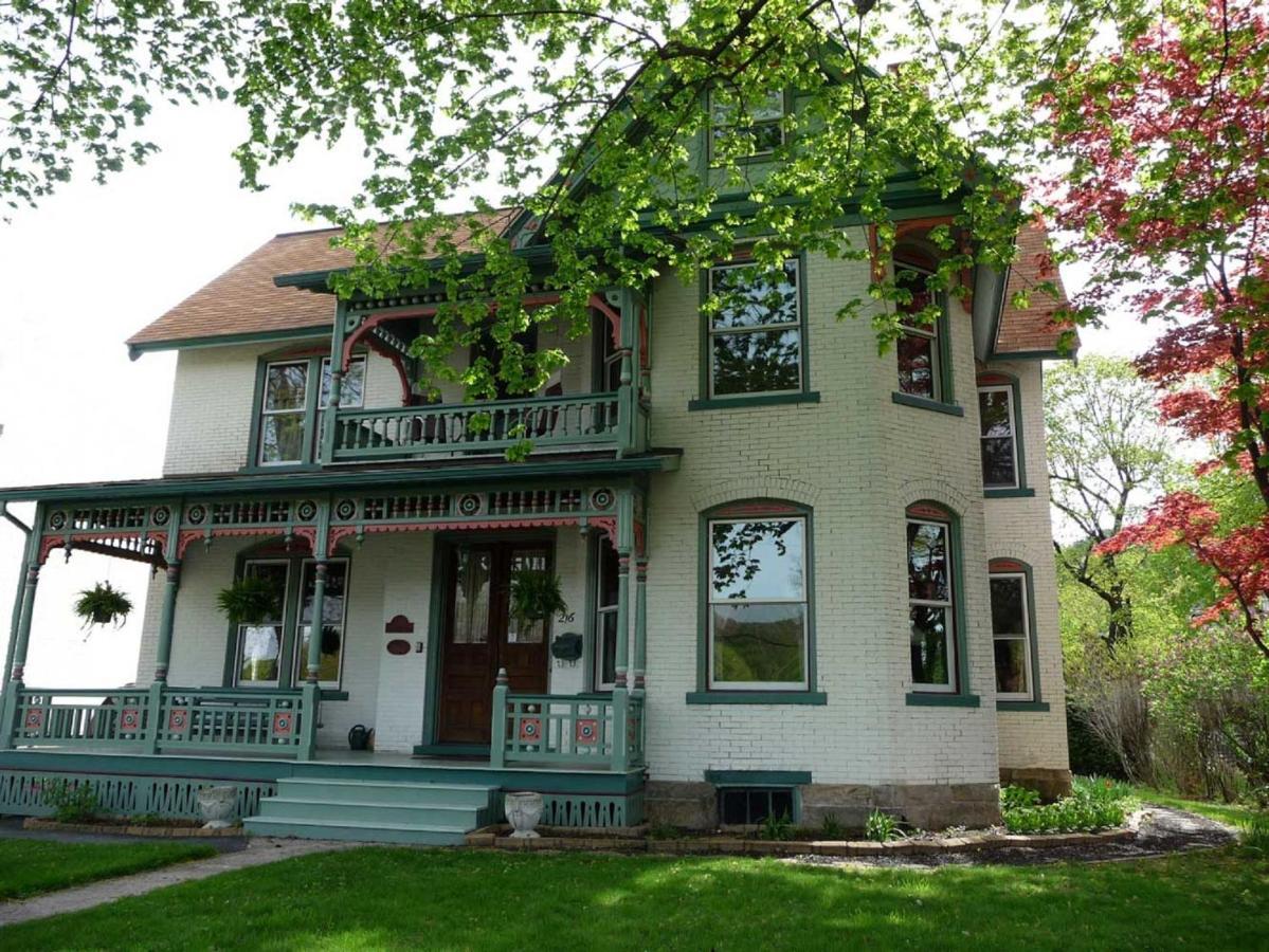 Victorian Loft 2* Clearfield