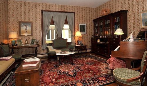 Bed & Breakfast Victorian Loft